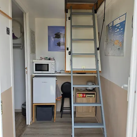 Independante Plein Centre De Mere Eglise Сент-Мер-Эглиз