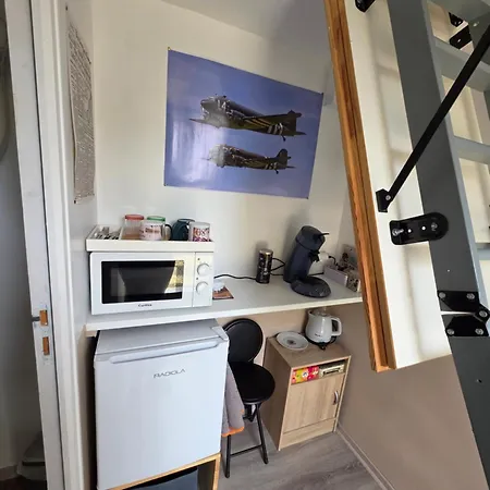 Independante Plein Centre De Mere Eglise Проживание в семье